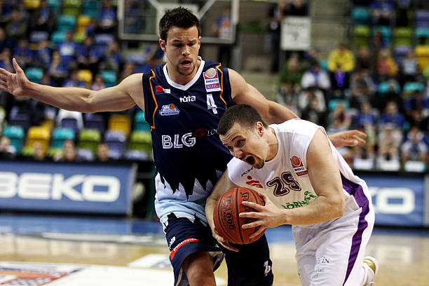 出一倍以上 出一倍以上