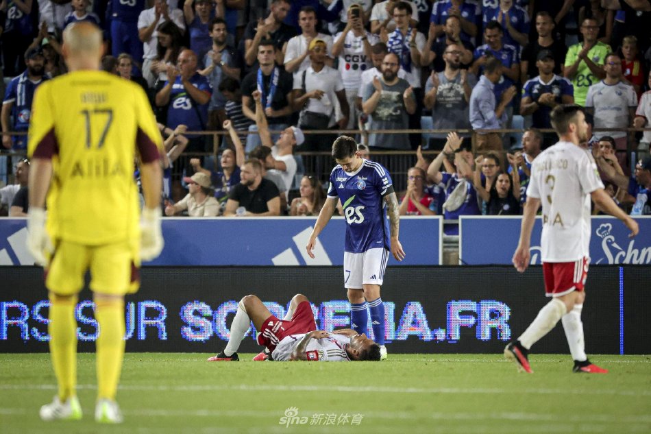 现突出的球 现突出的球