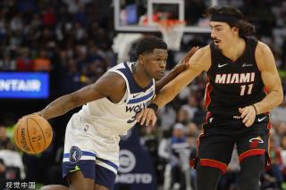 乔治常规赛季报销 火箭加时力克76人.