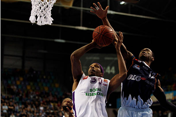 手再一次展 手再一次展